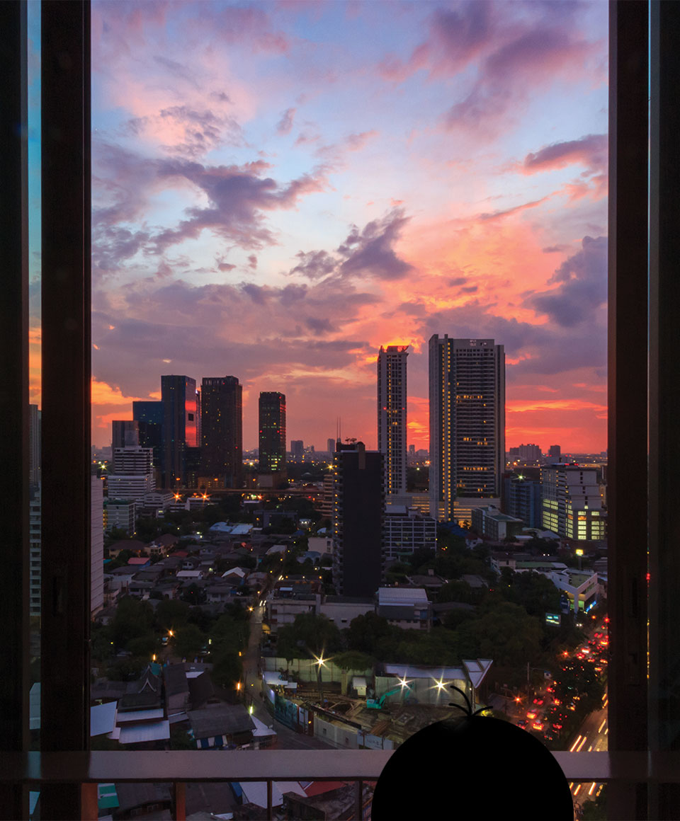 photo of beautiful city skyline at sunset
